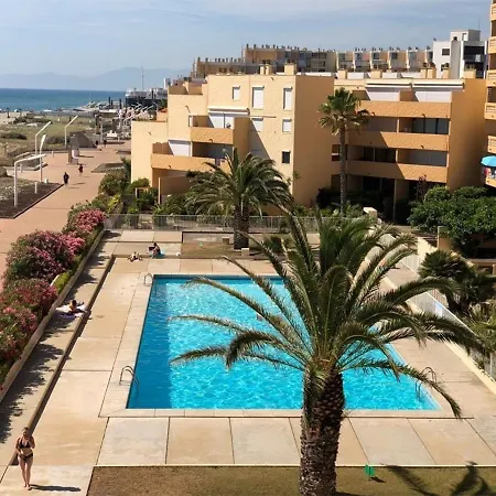 T2 Climatise Avec Piscine, Terrasse Et Acces Direct Plage, 4 Couchages - - Fr-1-81-510