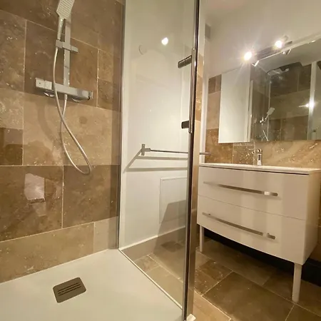T2 Climatise Avec Piscine, Terrasse Et Acces Direct Plage, 4 Couchages - - Fr-1-81-510 דירה