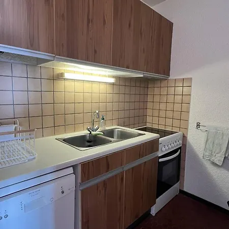 Apartment T2 Climatise Avec Piscine, Terrasse Et Acces Direct Plage, 4 Couchages - - Fr-1-81-510 *